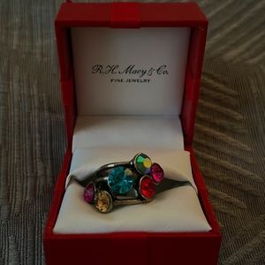 Size 7 Statement Ring